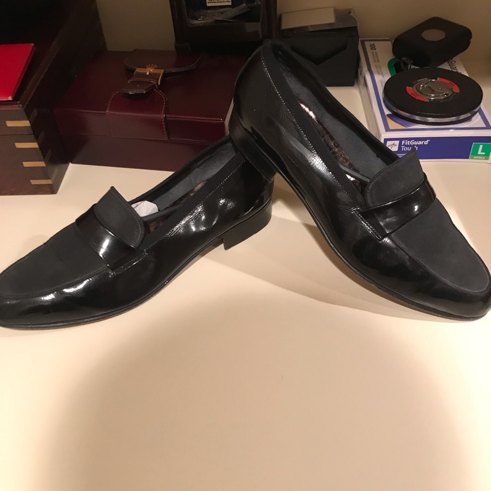 Men’s Salvatore Ferragamo Black Leather Loafers